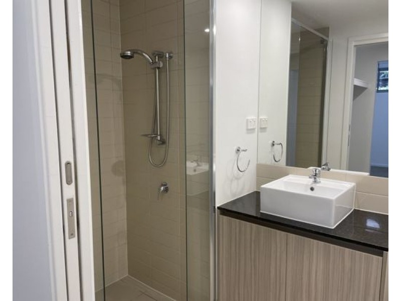 U2/42 Laver Drive, Robina QLD 4226