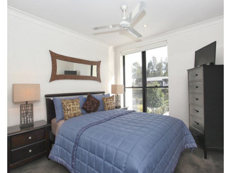 176 North Hill Drive, Robina QLD 4226