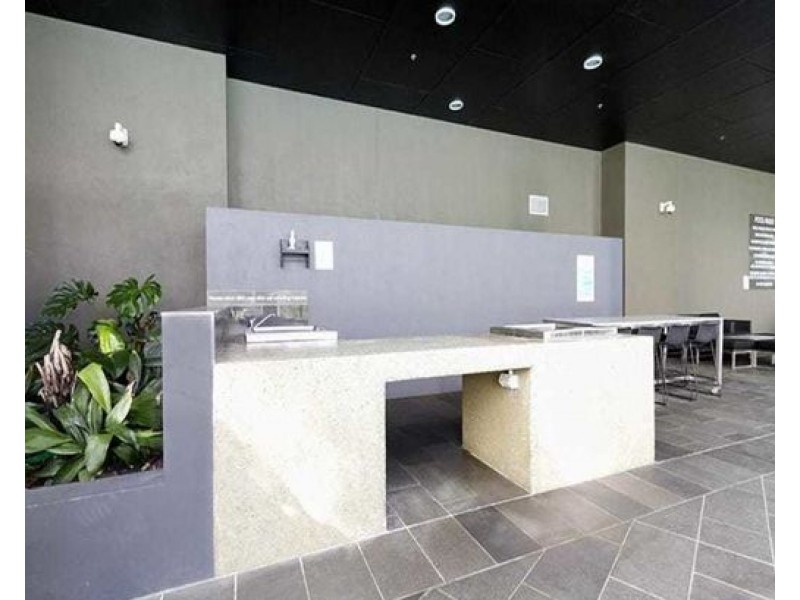 11503/8 Harbour Road, Hamilton QLD 4007