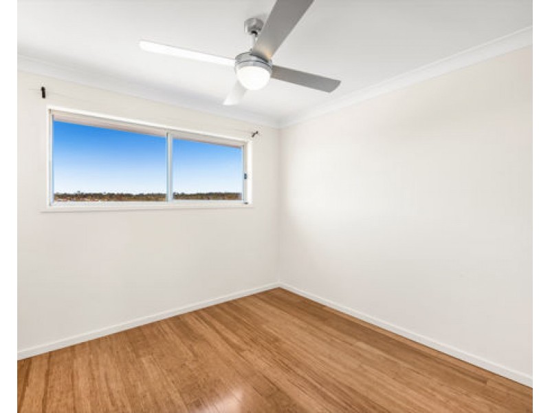 18 Joseba place, Springfield Lakes QLD 4300