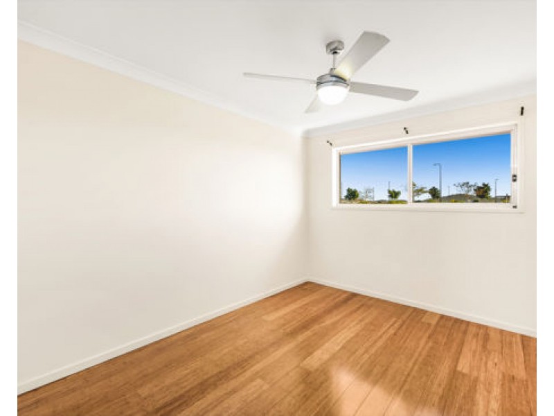 18 Joseba place, Springfield Lakes QLD 4300