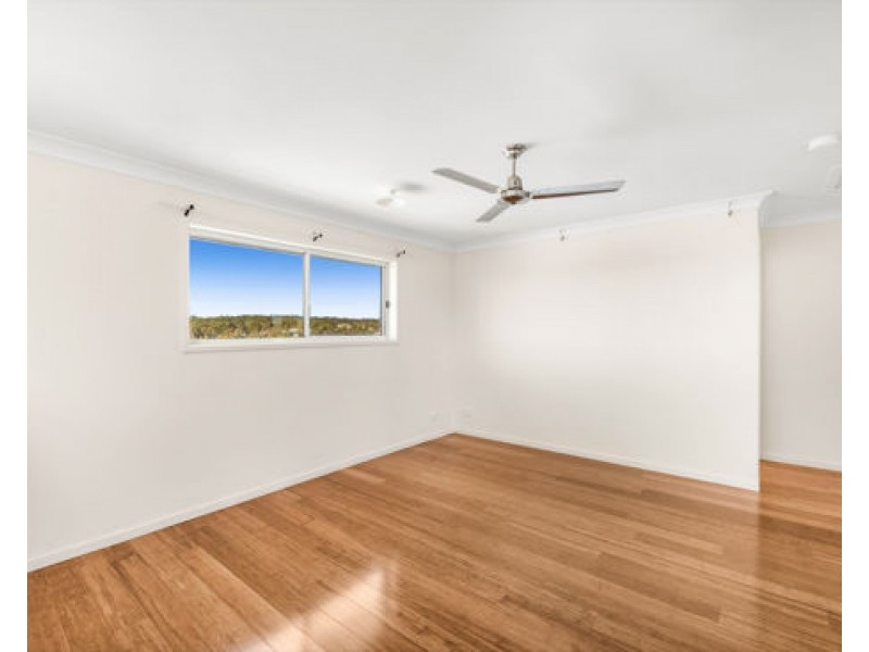 18 Joseba place, Springfield Lakes QLD 4300