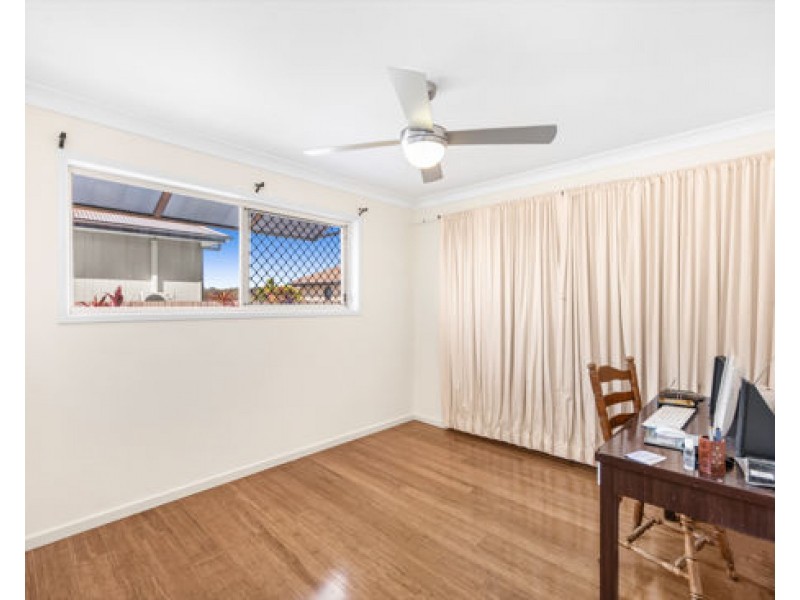 18 Joseba place, Springfield Lakes QLD 4300