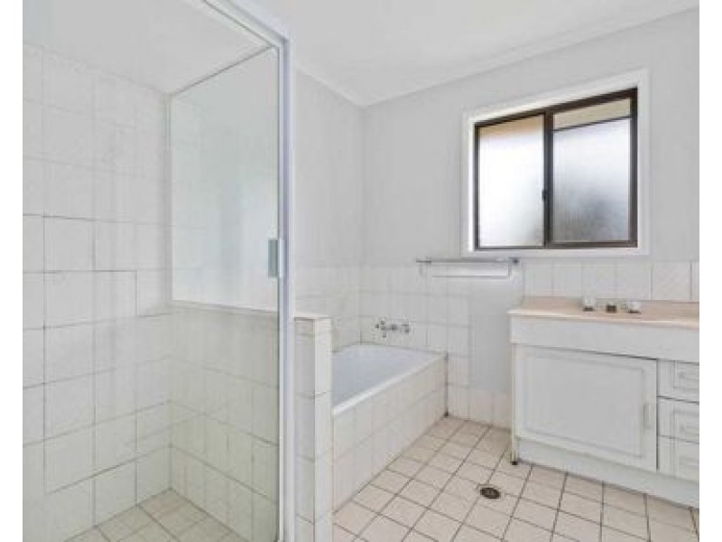 1/2 Amanda Street, Burpengary QLD 4505
