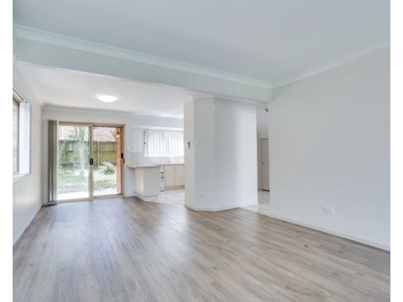 61/121 Golden Avenue, Calamvale QLD 4116