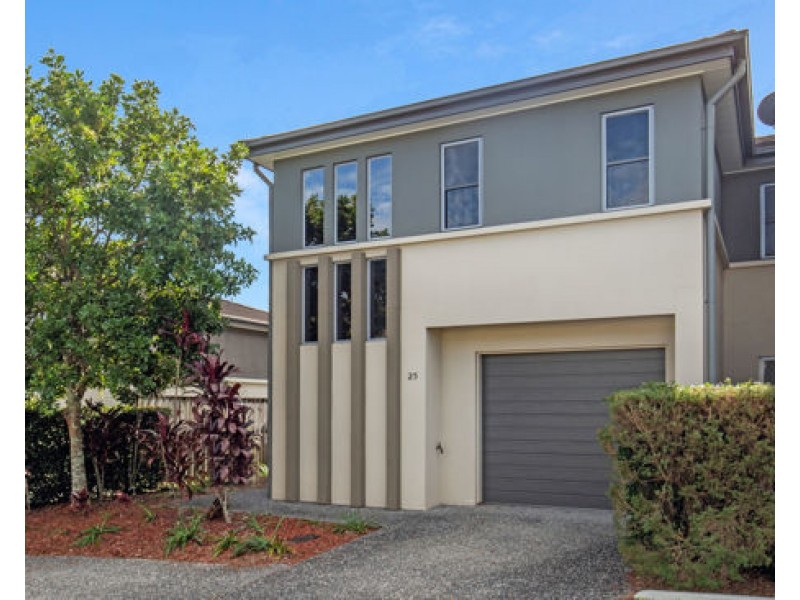 25/1 Belongil Street, Pacific Pines QLD 4211