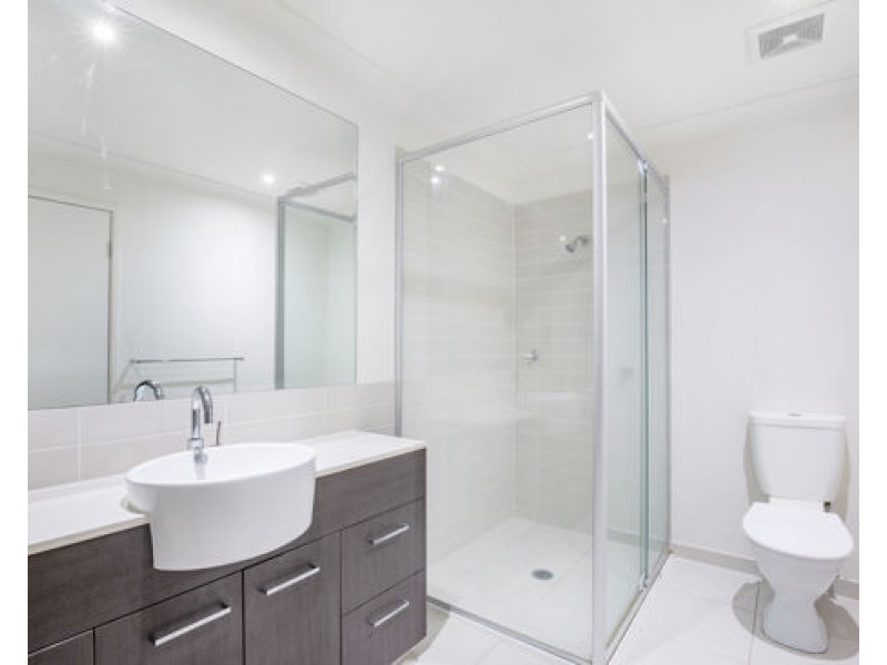 25/1 Belongil Street, Pacific Pines QLD 4211