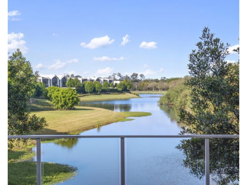 5/88 Glades Drive, Robina QLD 4226