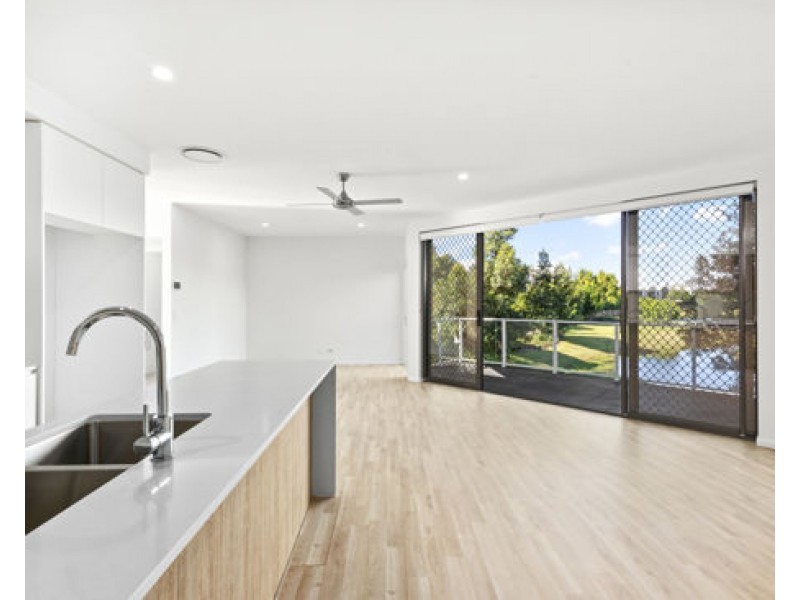5/88 Glades Drive, Robina QLD 4226
