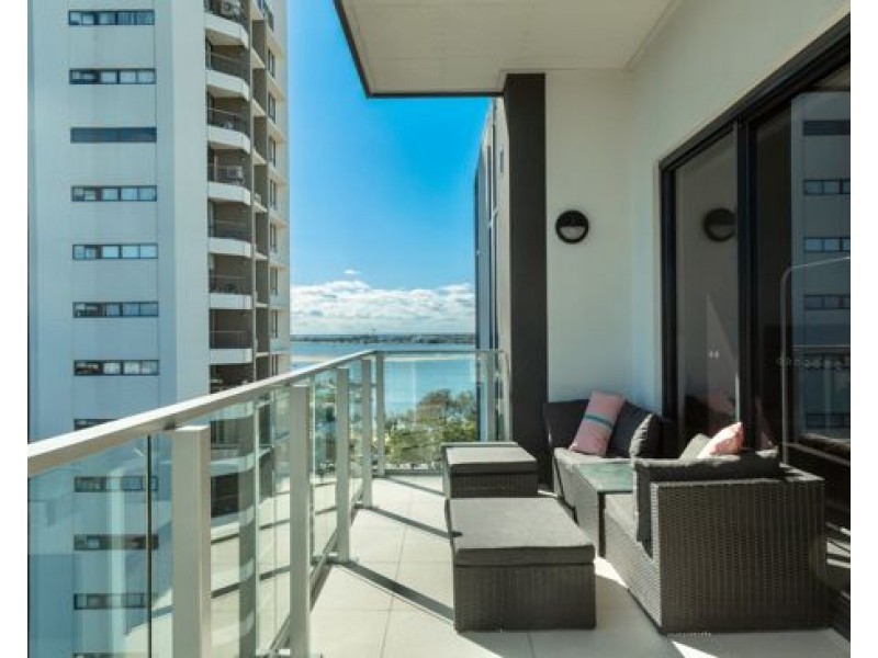 801/11-15 Norman street, Southport QLD 4215