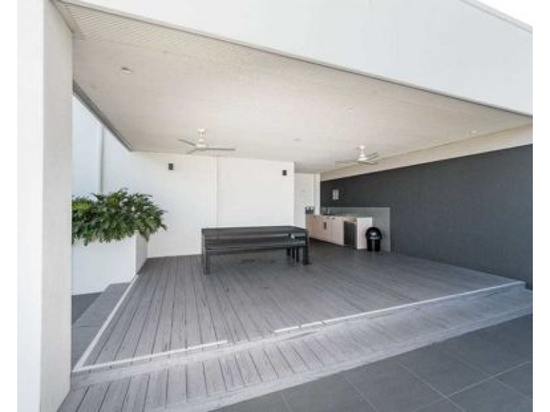 801/11-15 Norman street, Southport QLD 4215