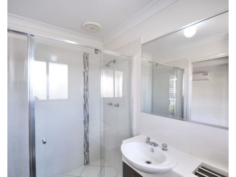 27/15 James Edward Street, Richlands QLD 4077