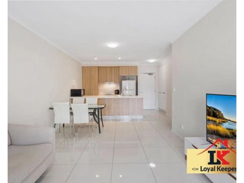 202/8 Norman Street, Southport QLD 4215