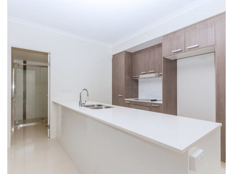 11 Norman Street, Southport QLD 4215