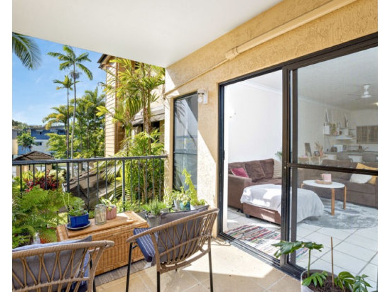 2-4 McGuigan St, Earlville QLD 4870