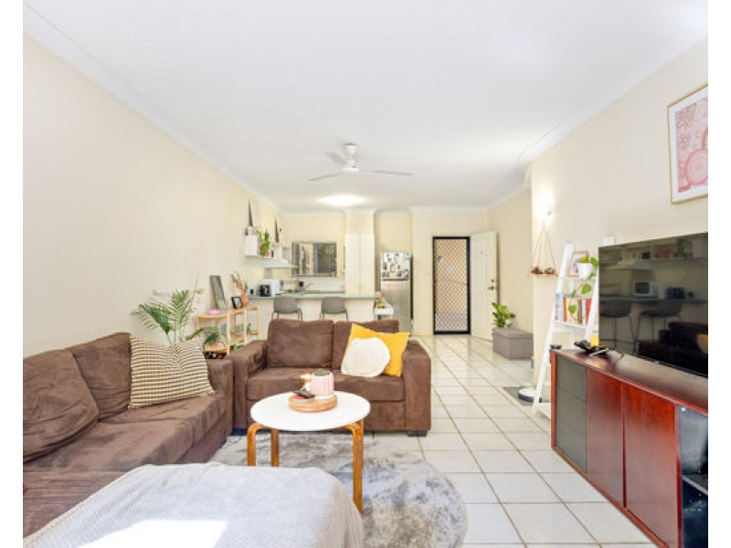 2-4 McGuigan St, Earlville QLD 4870