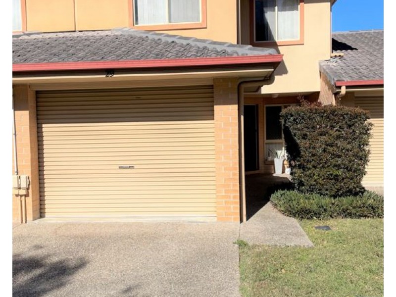 62 COORA ST, Wishart QLD 4122