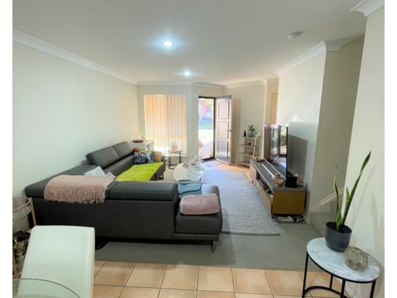 62 COORA ST, Wishart QLD 4122