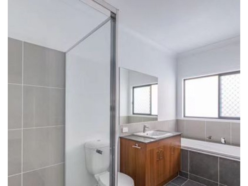 19 Frangipani St, Rochedale QLD 4123