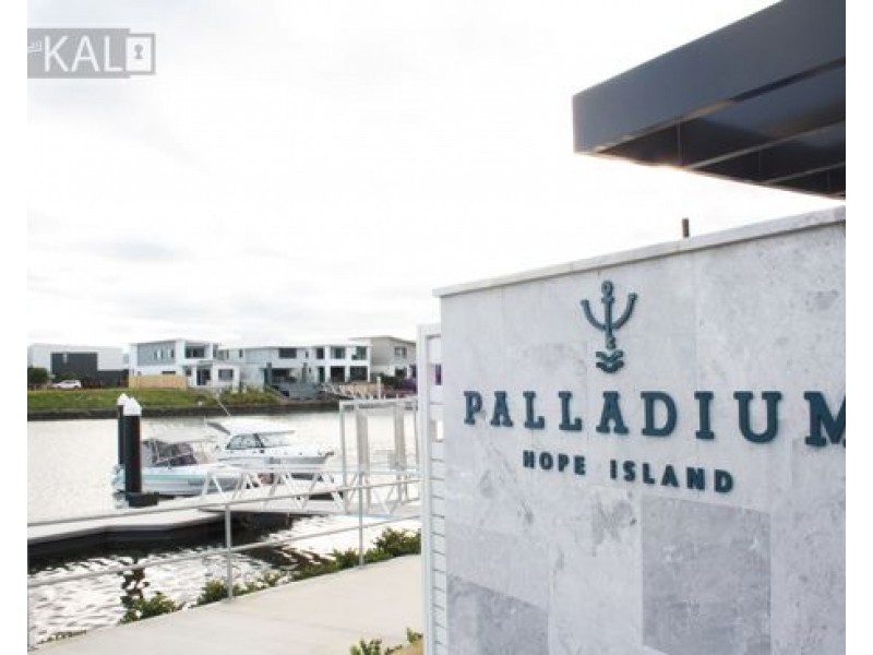 4 /72 Palladium Boulevard, Hope Island QLD 4212