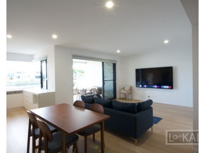 4 /72 Palladium Boulevard, Hope Island QLD 4212