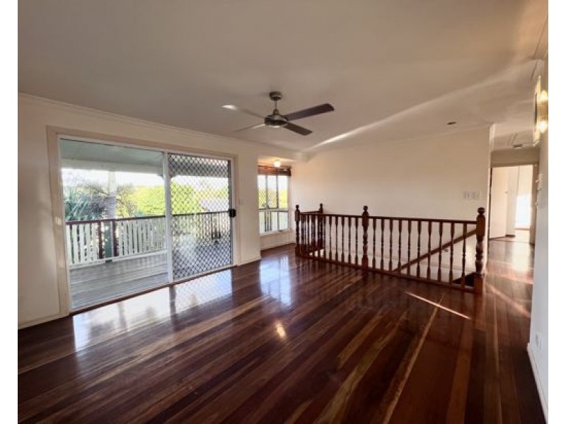 19 Peterglen St, Wishart QLD 4122