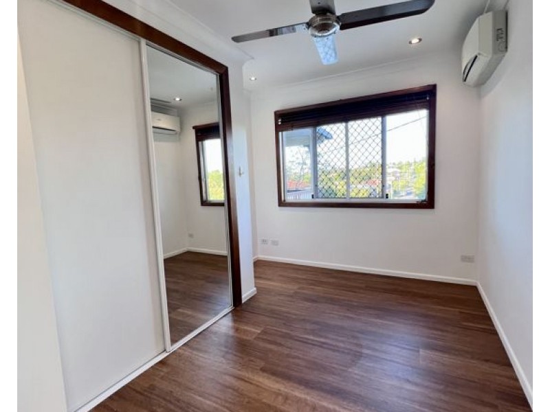 19 Peterglen St, Wishart QLD 4122