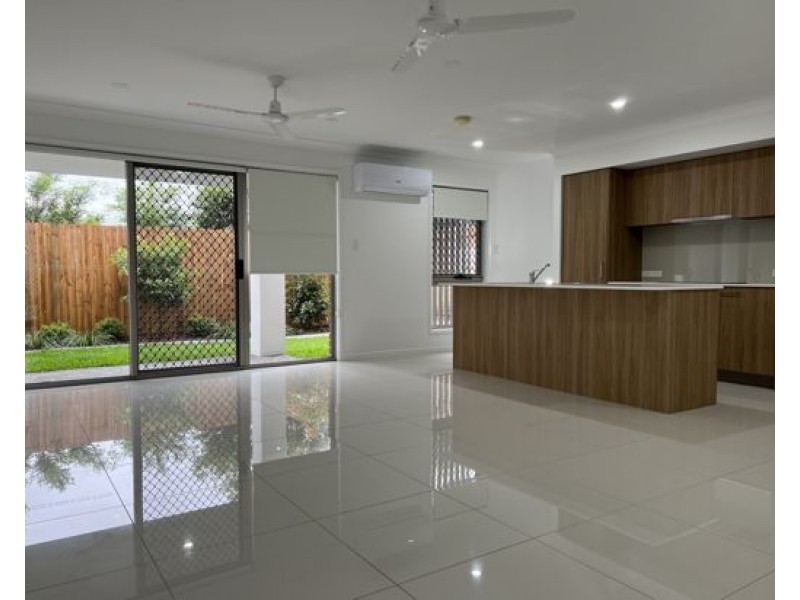 7/36 Avondale Cres, Parkinson QLD 4115