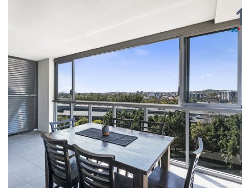 4C / 25-29 Regent Street, Woolloongabba QLD 4102