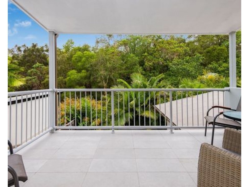 12 Moyenne Crescent, Varsity Lakes QLD 4227