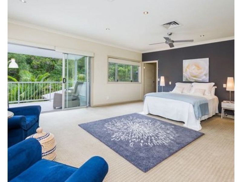 12 Moyenne Crescent, Varsity Lakes QLD 4227