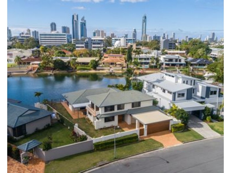 7 Daimler Drive, Bundall QLD 4217