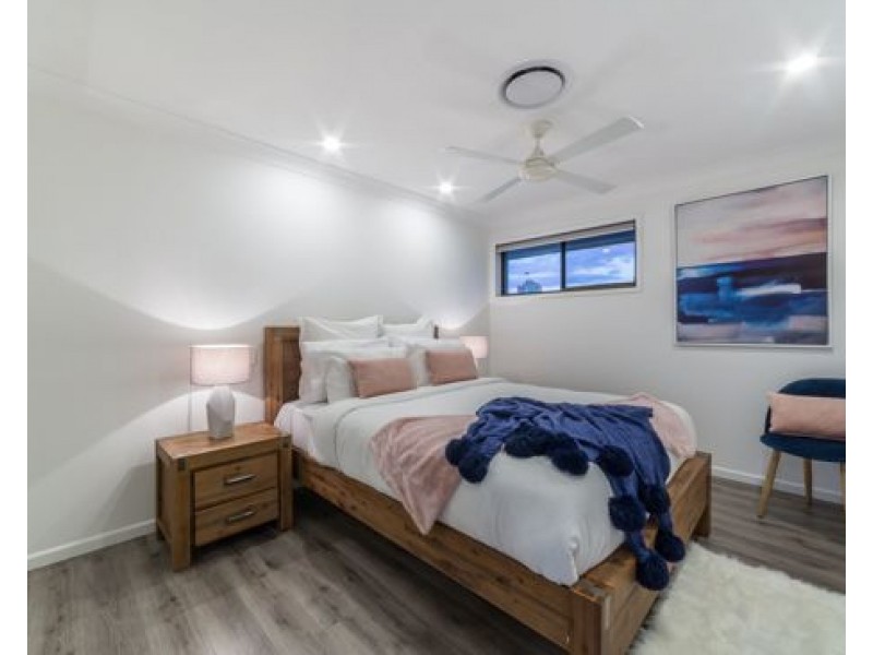 7 Daimler Drive, Bundall QLD 4217