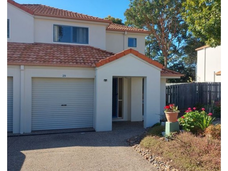 29/2 Studio Drive, Pacific Pines QLD 4211