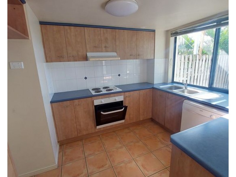 29/2 Studio Drive, Pacific Pines QLD 4211