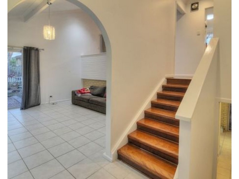 13 Nevern Street, Macgregor QLD 4109