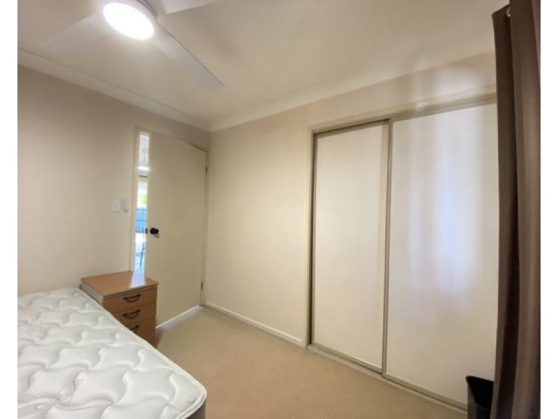 16 Daydream Place, Eight Mile Plains QLD 4113