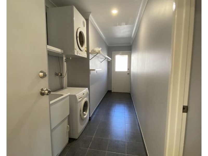 16 Daydream Place, Eight Mile Plains QLD 4113