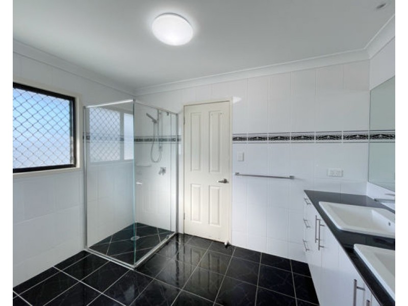 60 Lindwall Street, Upper Mount Gravatt QLD 4122
