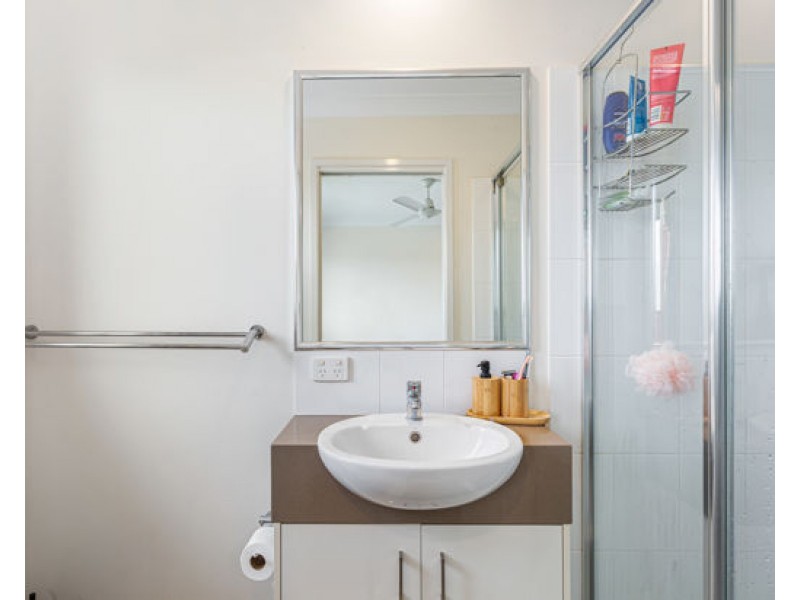 9/1 Emerald Place, Bridgeman Downs QLD 4035