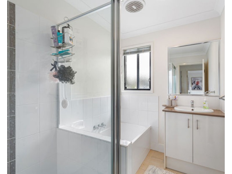 9/1 Emerald Place, Bridgeman Downs QLD 4035