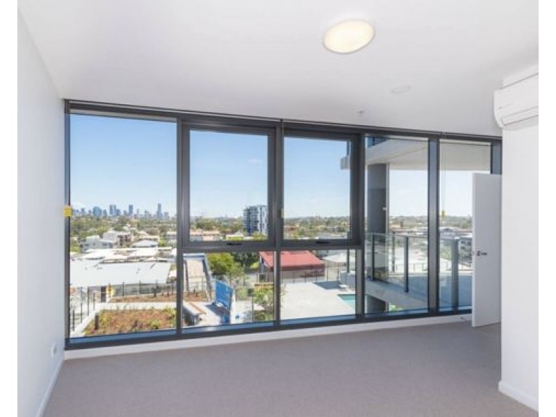 20601/300 Old Cleveland Road, Coorparoo QLD 4151