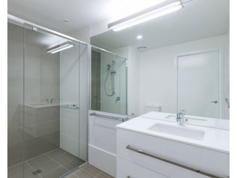 20601/300 Old Cleveland Road, Coorparoo QLD 4151