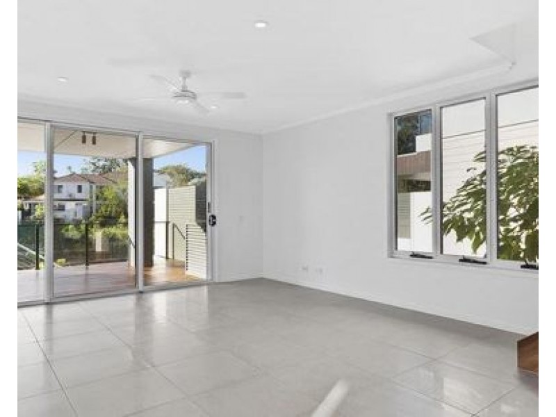 17 Evergreen View, Robina QLD 4226