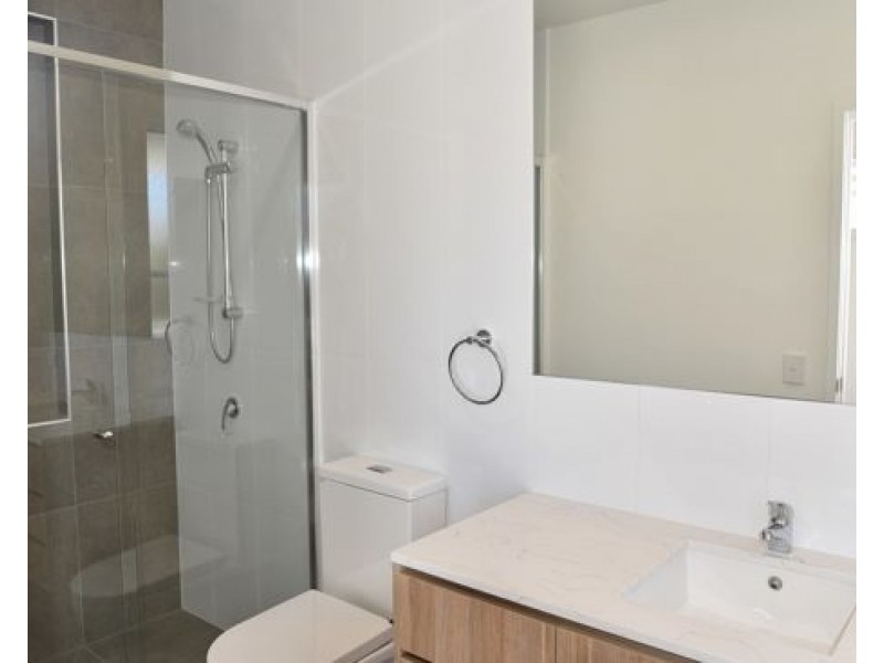 17 Evergreen View, Robina QLD 4226