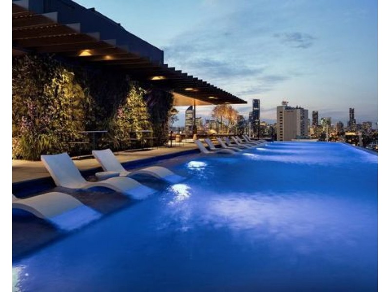 809/62 Logan Road, Woolloongabba QLD 4102