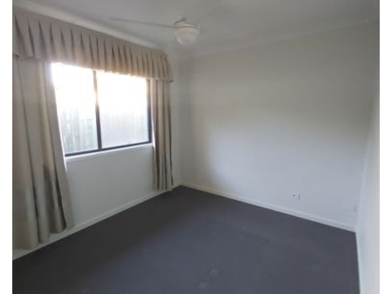 150B Chatswood Rd, Daisy Hill QLD 4127