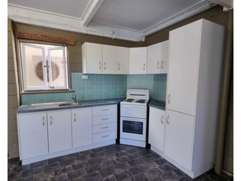 2 66 Goondoon street, Gladstone QLD 4680