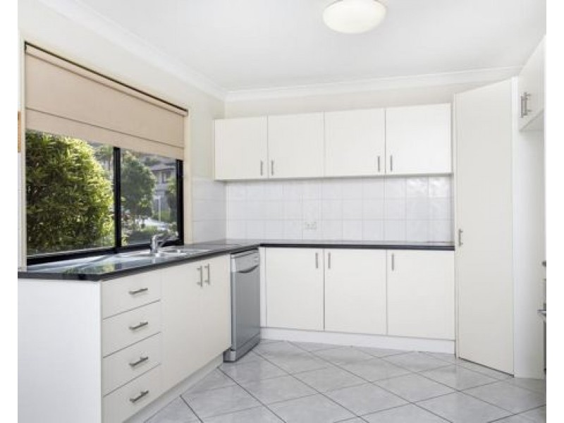 U27 12 Greendale Way, Carindale QLD 4152