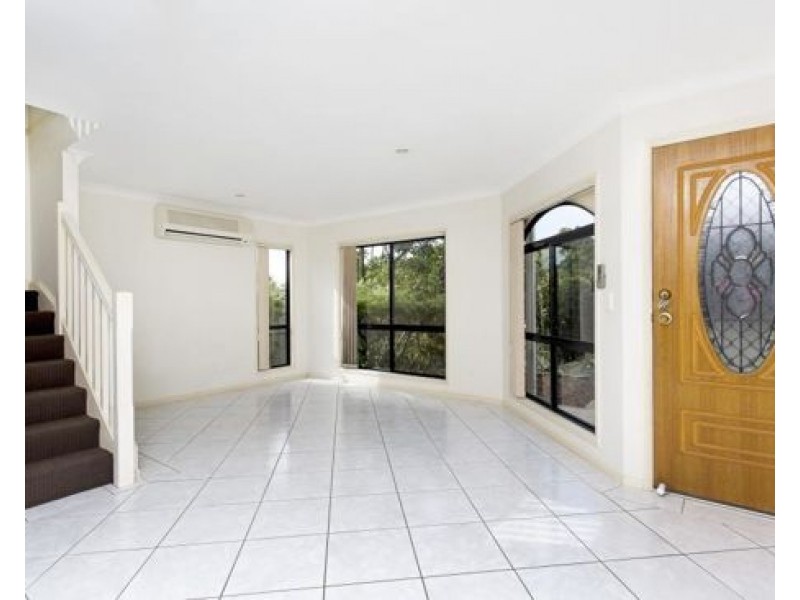 U27 12 Greendale Way, Carindale QLD 4152